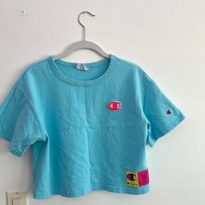 Cropped Champion Tee
